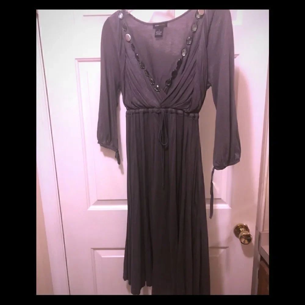 NWT BCBG grey dress with Beautiful detail